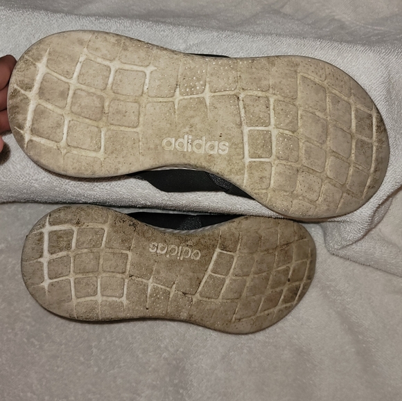 Grey adidas women's size 5.5 - Picture 2 of 4